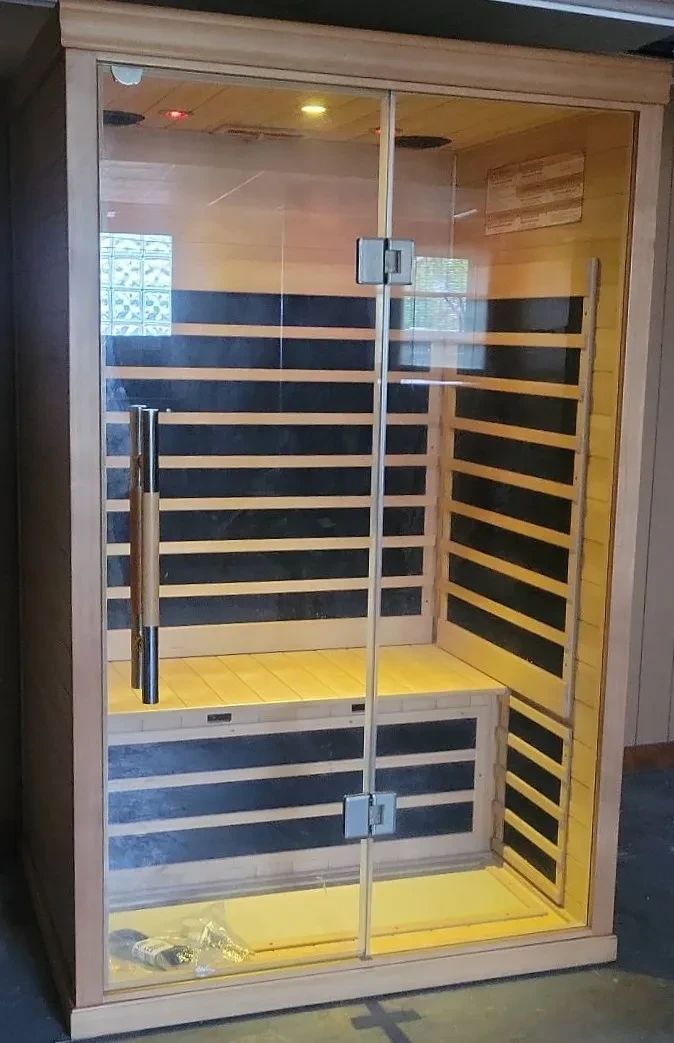 001 Helo TwoSeat Infrared Sauna