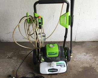011 GREENWORKS 1800psi Power Washer