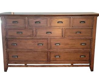 FOLIO 21 TenDrawer Dresser