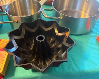 Cake pans 