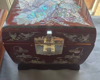 Mother of pearl inlaid Jewerly box 