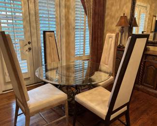 Home Design Modern Chairs and Round Glass Table