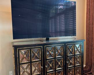 John Richards Pinehurst 3 Door Cabinet