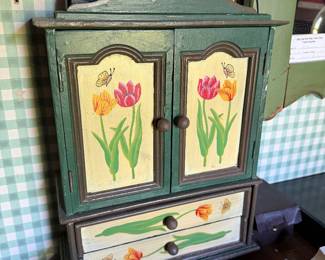 Miniature Doll House Furniture