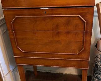 Mahogany Bar Cabinet