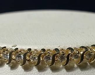 To BID on this item please go to Dothan CTBids  This ONLINE Estate Sale begins closing on Thursday, 4/30 @ 5:30!!  Don't forget to place your MAX PROXY BID & Let the CTBids System BID 4 YOU! PU is in Dothan!  Specific address will be provided to winning bidders on their invoices!! Sale ends 4/30 start'g @ 5:30 – Pick-up will be on SATURDAY 5/2....  Shipping is available on certain items at Buyers Cost.