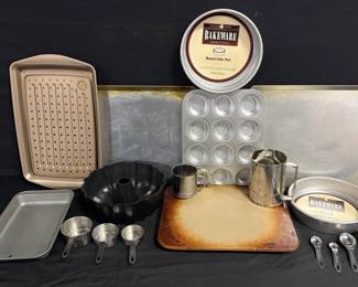 To BID on this item please go to Dothan CTBids  This ONLINE Estate Sale begins closing on Thursday, 4/30 @ 5:30!!  Don't forget to place your MAX PROXY BID & Let the CTBids System BID 4 YOU! PU is in Dothan!  Specific address will be provided to winning bidders on their invoices!! Sale ends 4/30 start'g @ 5:30 – Pick-up will be on SATURDAY 5/2....  Shipping is available on certain items at Buyers Cost.