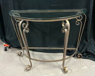 To BID on this item please go to Dothan CTBids  This ONLINE Estate Sale begins closing on Thursday, 4/30 @ 5:30!!  Don't forget to place your MAX PROXY BID & Let the CTBids System BID 4 YOU! PU is in Dothan!  Specific address will be provided to winning bidders on their invoices!! Sale ends 4/30 start'g @ 5:30 – Pick-up will be on SATURDAY 5/2....  Shipping is available on certain items at Buyers Cost.