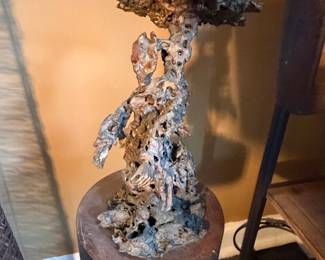Metal molten figure