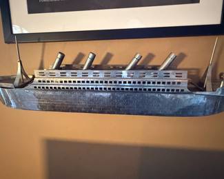 Aluminum cruise ship wall decor