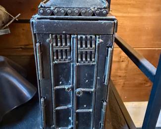 Doctor Who phone booth