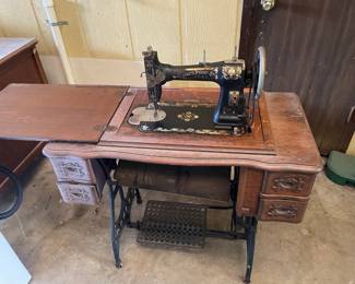 Vintage sewing machines of all types