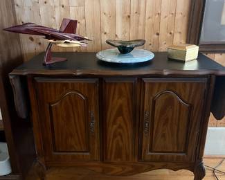 Drop leaf serving cart 