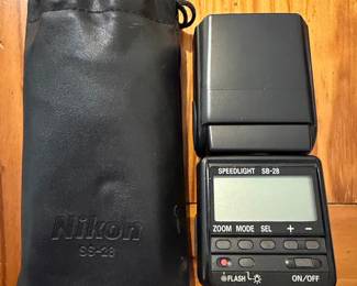 Nikon Speedlight SB-28 Flash Unit