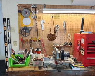 Delta Compound Miter Saw with Assorted Tools