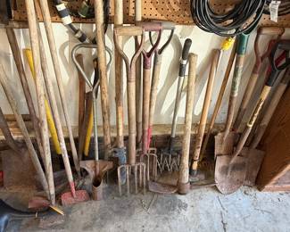 Assorted Garden Tools Lot