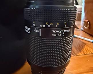 Nikon Nikkor 70-210mm f/4-5.6 D AF Lens