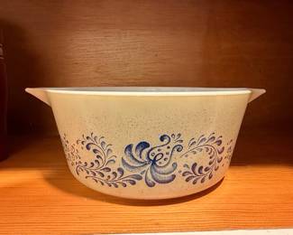 Pyrex "Homestead" Mixing Bowl