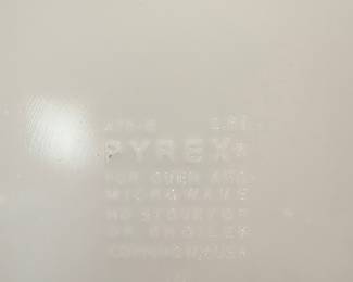 Pyrex "Homestead" Mixing Bowl