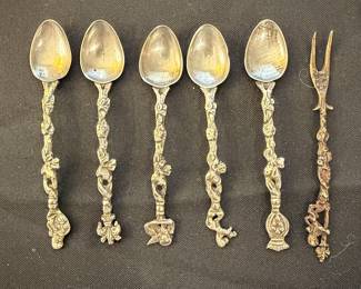 Set of 6 Antique Figural Apostle Spoons with Serving Fork
