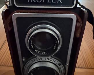 Zeiss Ikon Ikoflex IIa Twin Lens Reflex Camera