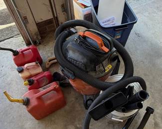 Ridgid 4 Gallon 5.0 Peak HP Wet/Dry Shop Vacuum with Gas Cans