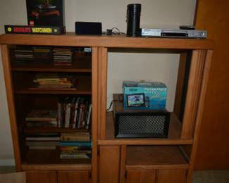 DVD/CDS AND ENTERTAINMENT CENTER