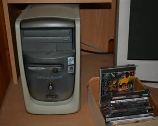 VINTAGE HP COMPUER/ GAMES/MONITOR