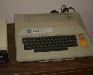 ATARI 800 COMPUTER