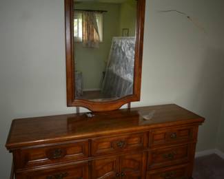 DRESSER WITH MIRROR