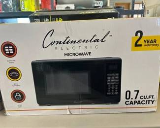 Continental Electric 0.7 Cubic Feet Countertop Microwave
