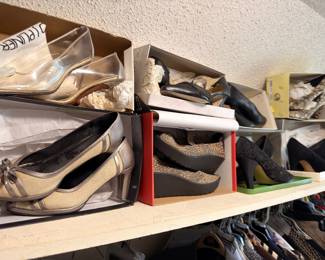 Women's Shoes Shelf Display Heels Flats Shoe Boxes Black Gold Silver Dress Casual Footwear Lot