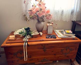 Pine Cedar Chest Trunk Brass Hardware Silk Floral Arrangement Vase Storage Blanket Box Vintage