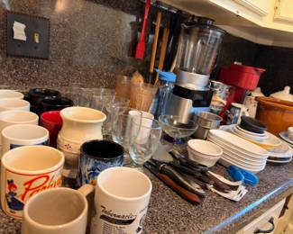 Kitchen Lot Mugs Bowls Blender Small Appliances