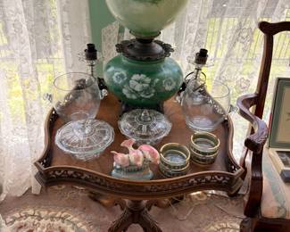 Green GWTW Parlor Lamp Victorian Side Table Crystal