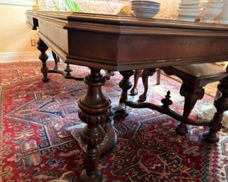 Antique Victorian Turned Leg Dining Table Oriental Rug