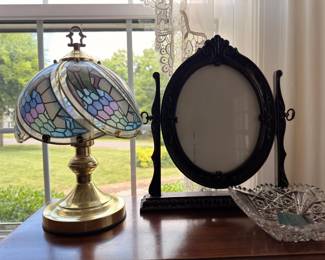 Stained Glass Lamp Antique Vanity Mirror Crystal Bowl
