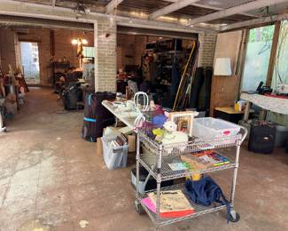 I like that rolling kitchen rack…