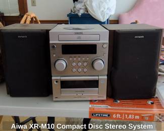 Aiwa XRM Compact Disc Stereo System