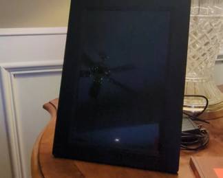 Giinii Inch Widescreen Digital Photo Frame