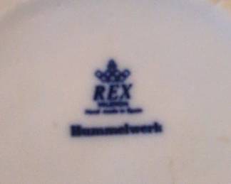 REX Valencia Boy with Duck Figurine second image