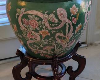 Chinese Export Porcelain Fish Bowl with Wooden Stand