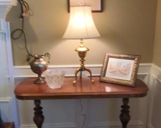 Victorian Walnut Console Table with Turned Legs and Stretcher