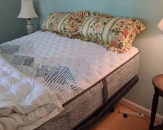 Beautyrest Harmony Lux Trilliant Hybrid Mattress fourth image