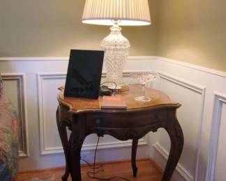 Ethan Allen Country French Side Table with Crystal Lamp and Compote