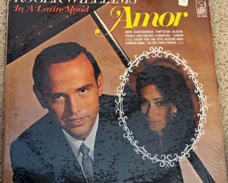 Roger Williams  In A Latin Mood Amor Vinyl Record