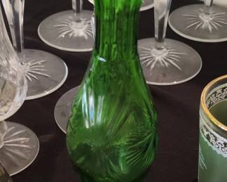 Vintage Hoosier Glass Emerald Green Vase