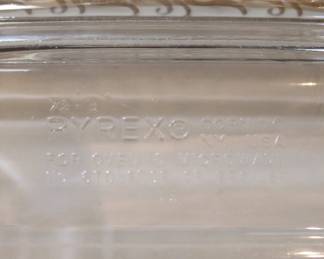 Pyrex Butter Dish with Decorative Rim second image
