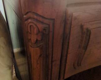 Henredon Four Centuries Nightstand second image