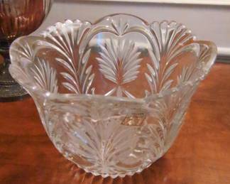 Fifth Avenue Crystal Portico Scalloped Bowl